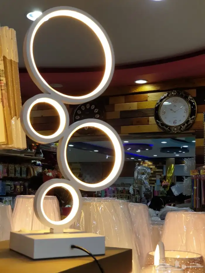 بضاعة محلات تخفيضات و غالي للبيع العاجل بسعر ربع التكلفة 36