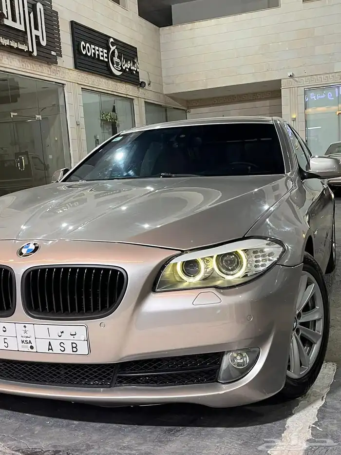 بي ام 2011 للبيع 3