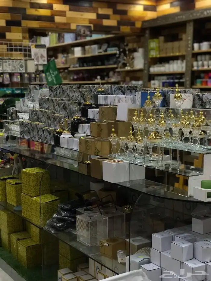 بضاعة محلات تخفيضات و غالي للبيع العاجل بسعر ربع التكلفة 97