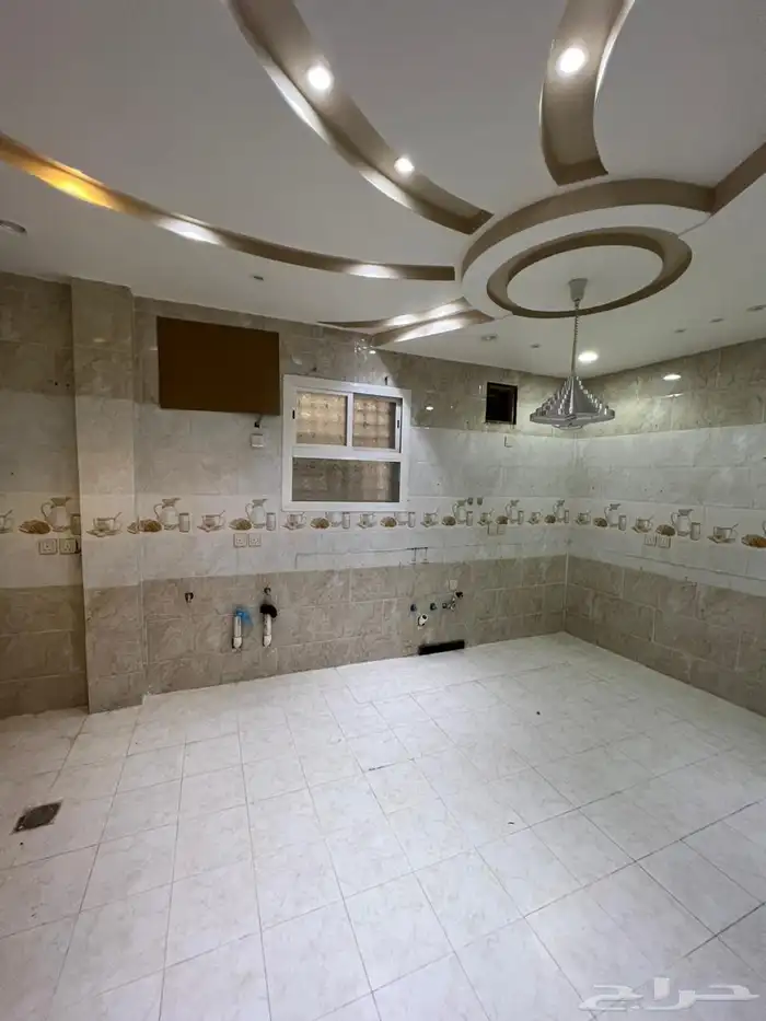 عماره دورين وملحق للبيع في العقيق 8