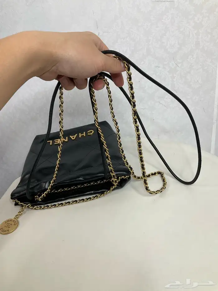 شنطة شانيل موديل 22 mini جلد حمل مستورد ( الموديل الجديد ) 13