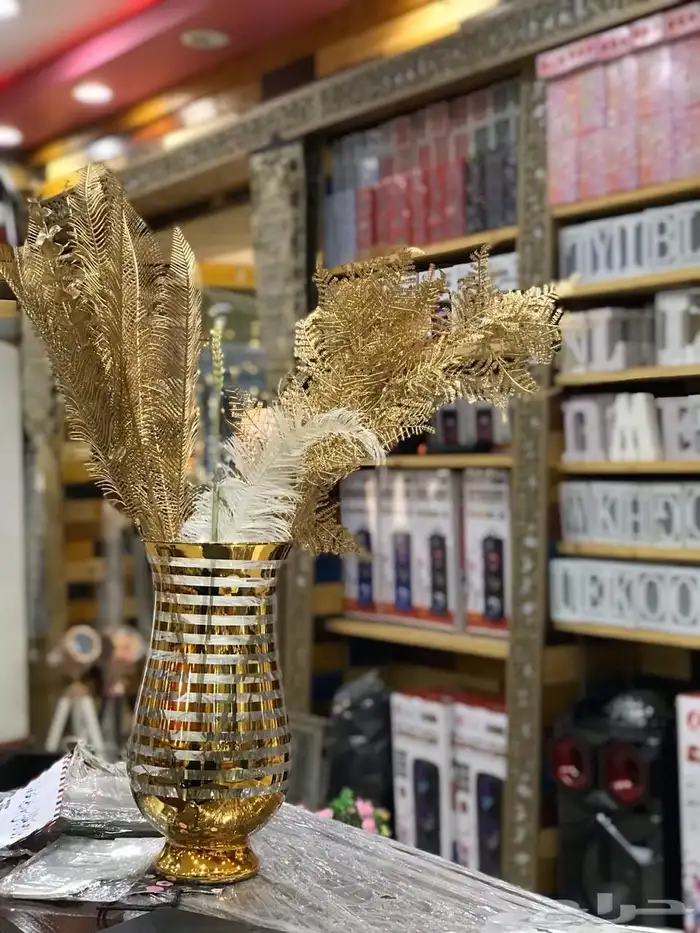 بضاعة محلات تخفيضات و غالي للبيع العاجل بسعر ربع التكلفة 39