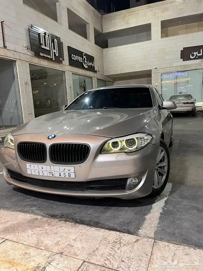 بي ام 2011 للبيع 4