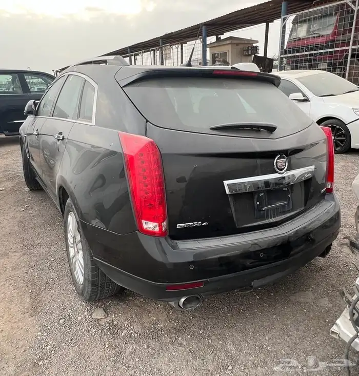 كديلك 2014 SRX مصدوم بسيط 1
