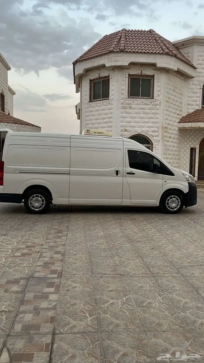 باص تيوتا هايس 3