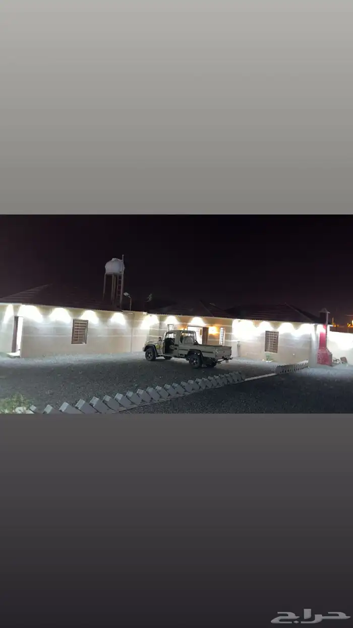 استراحه للايجار اليومي او شهري يوجد مشب ضوء 0