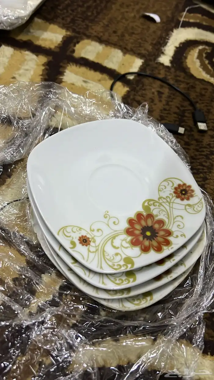 اواني مطبخ مستخدمه استخدام بسيط 0