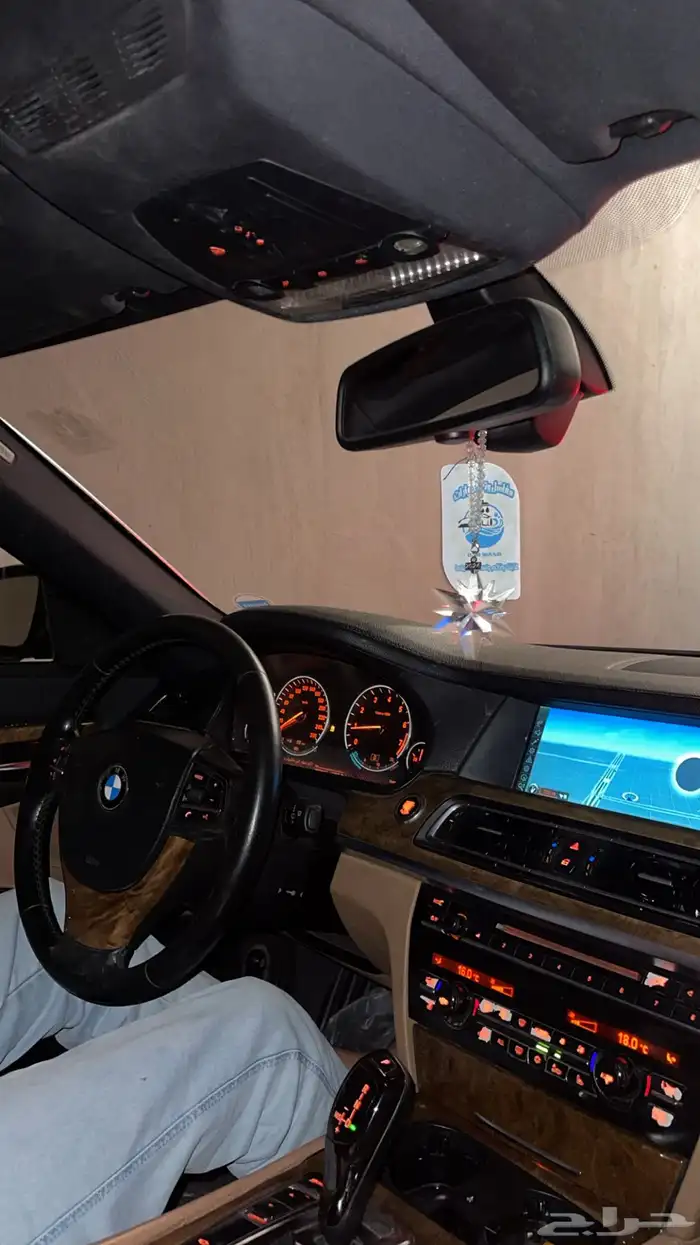 للبيع او البدل bmw 740 5