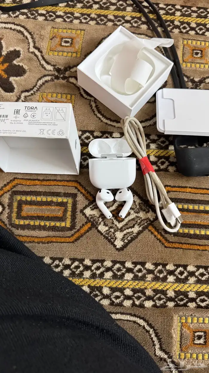 سماعة ابل الجيل الرابع مع خاصية عزل الصوت 3