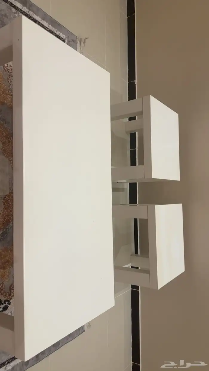 طاولة قهوه بيضاء 0