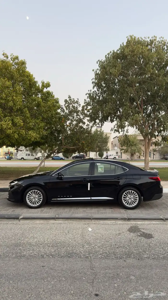 للبيع كامري 2025 LE بنزين ( ما شاء الله) 5
