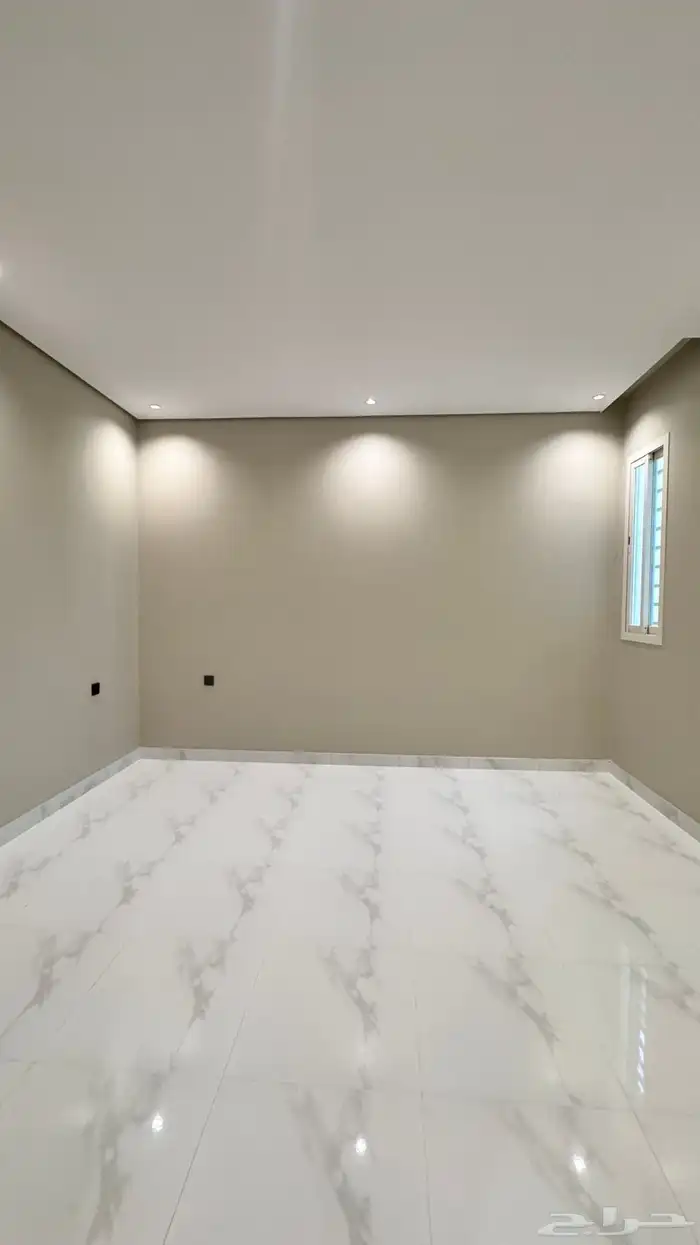 للبيع روف علوي مع ملحق احد رفيده 16