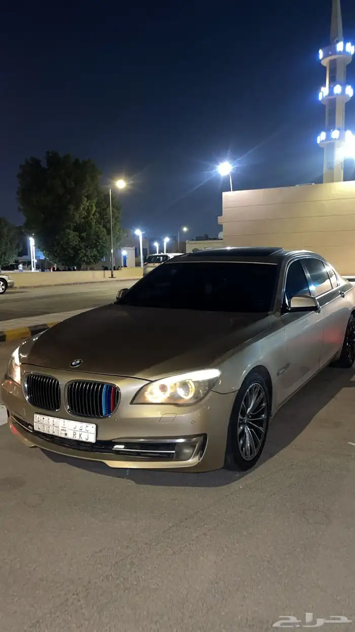 للبيع او البدل bmw 740 1