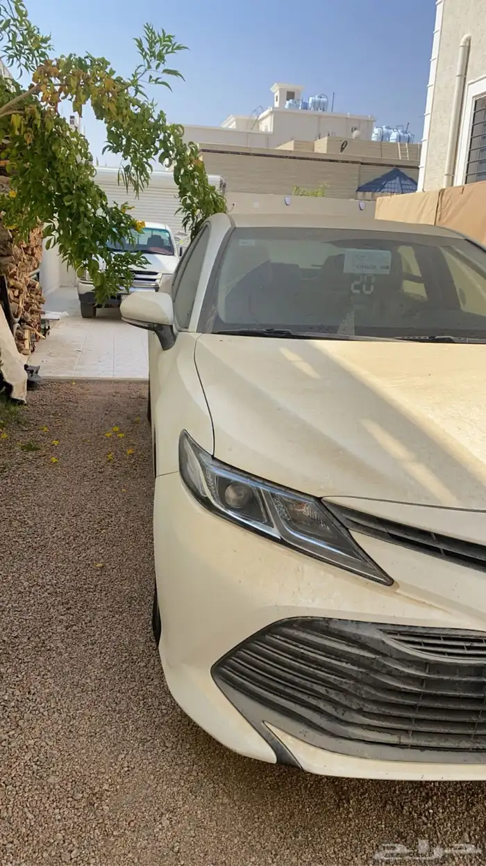 كامري 2020 ماشي 88 الف بدي محركات شرط عاد الصدام الامامي رش 2