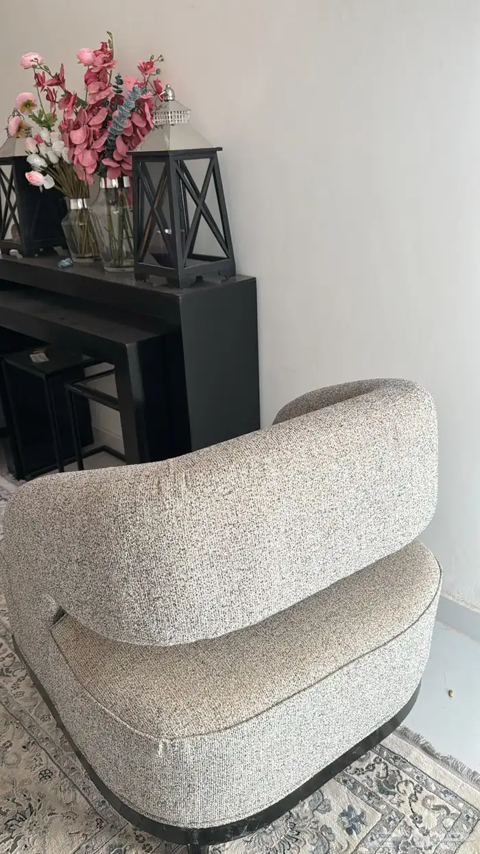 طقم كنب نضيف جدا 2