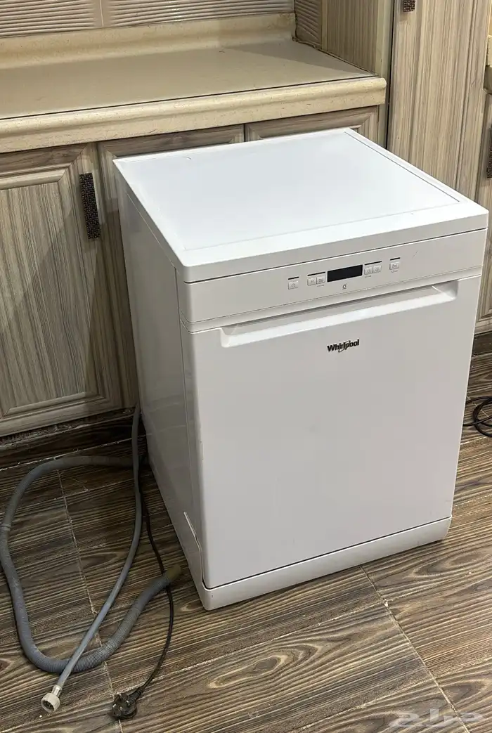 غسالة صحون Whirlpool جديدة شرط 1