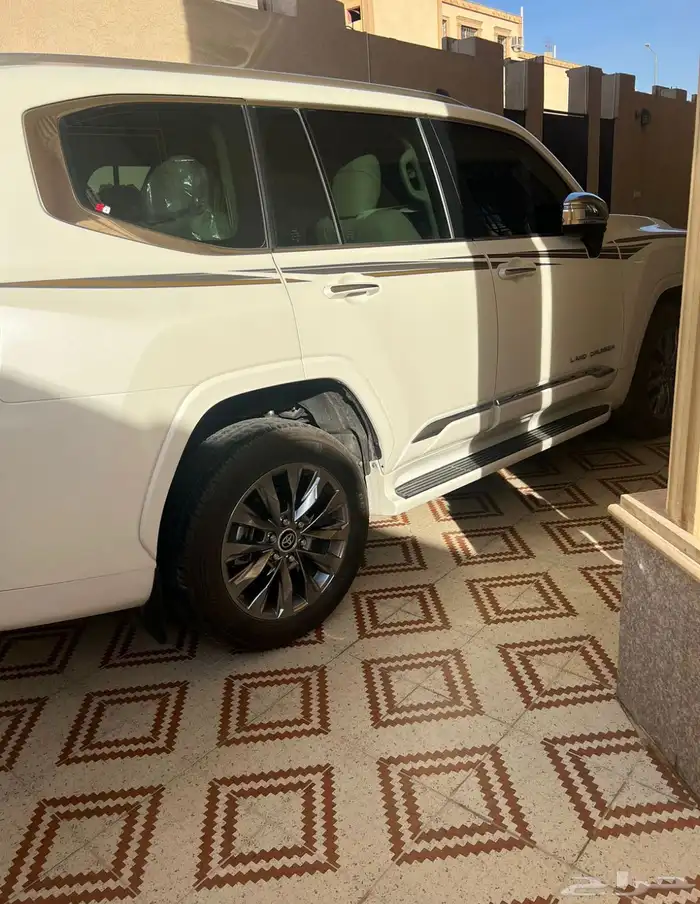 لاندكروزر VXR 1