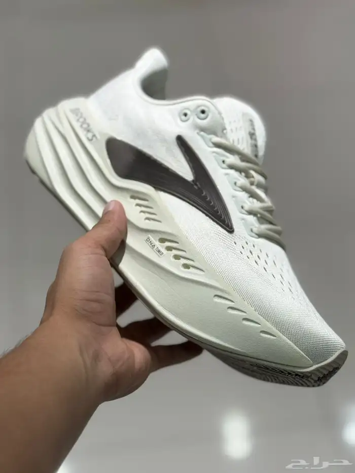 شوز بروكس ماستر 2