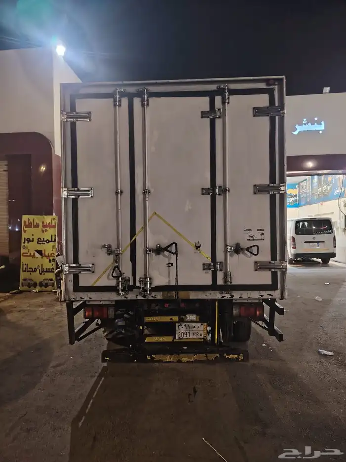 للبيع دنا ايسوزو ثلاجه طول 4 30 4