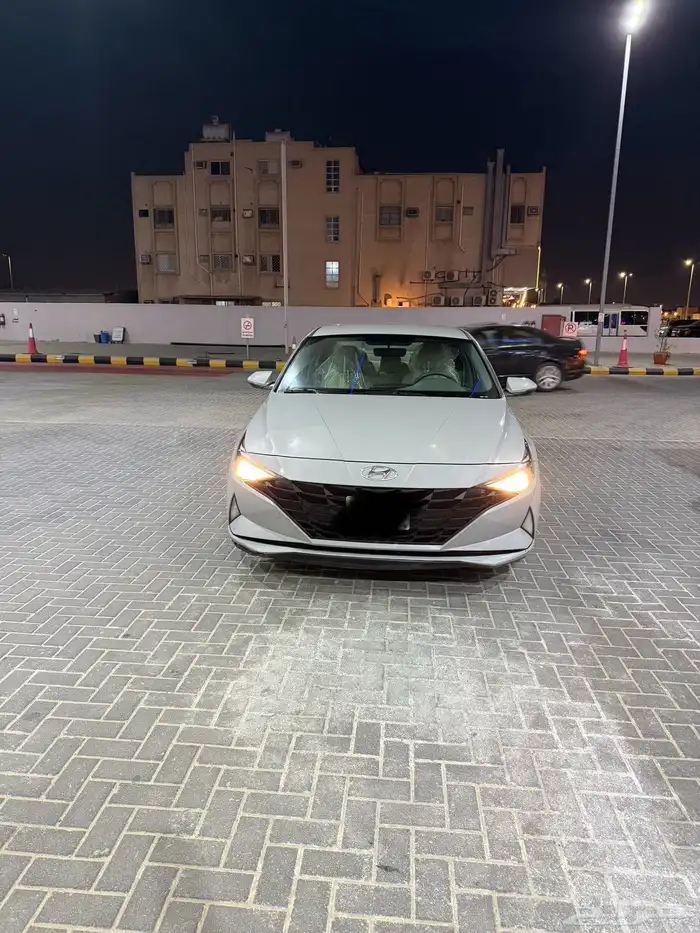 هيونداي الينترا موديل 2022 12
