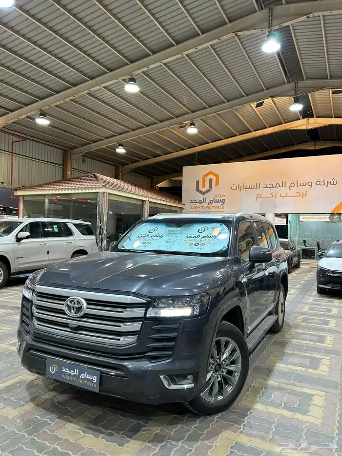 تويوتا لاندكروزر GXRL3 بنزين2024 السعر 288450 0