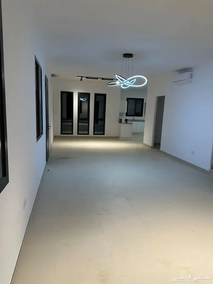 فلة للبيع فالرياض حي سدرة روشن 1