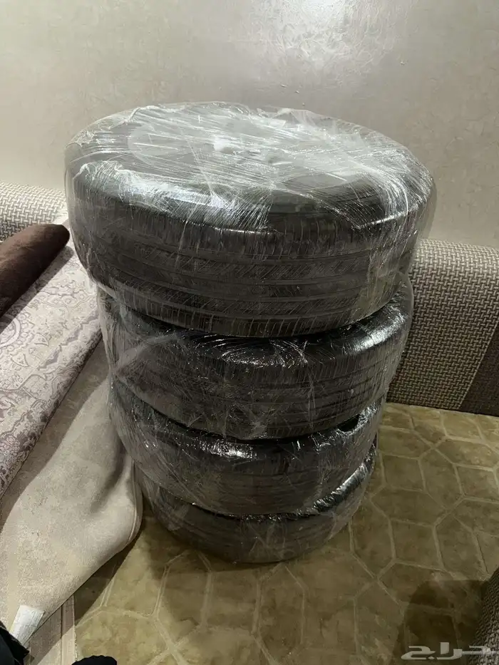 صدام وجنوط جينسس GV70 5