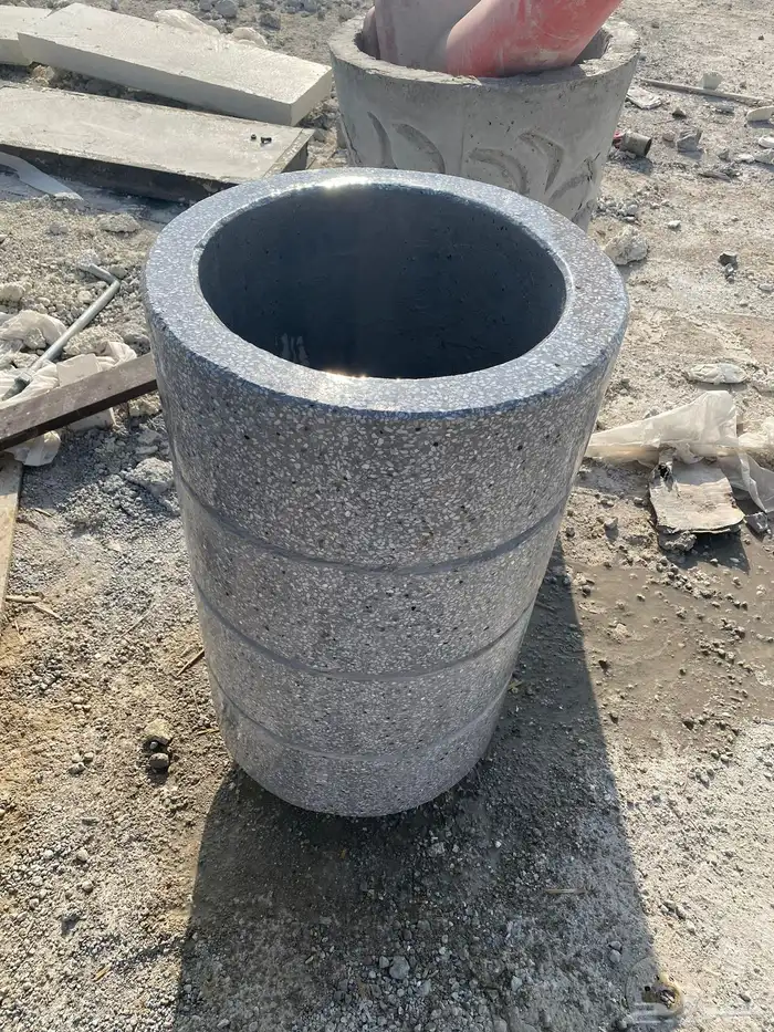كراسي حدائق واسلال مهملات 66