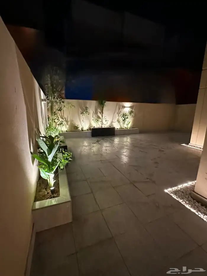 فلة للبيع فالرياض حي سدرة روشن 3