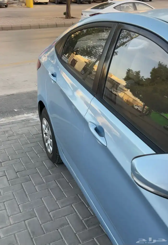 اكسنت للبيع 1