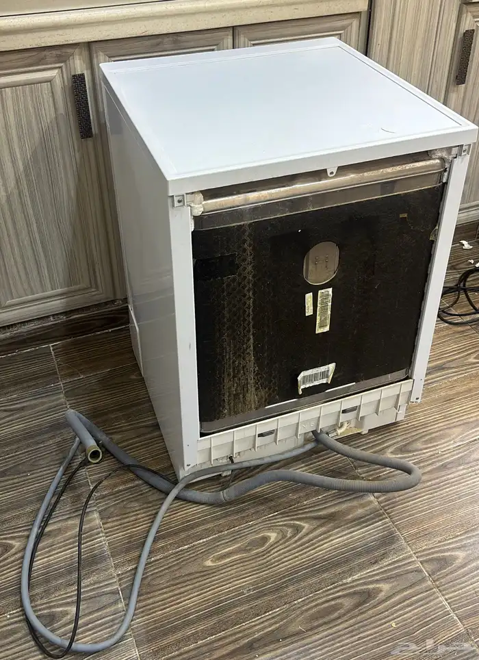 غسالة صحون Whirlpool جديدة شرط 5