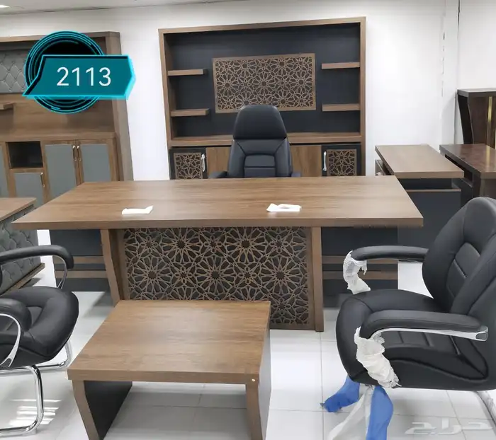 مكاتب مدير طقم كامل مع دولاب كبير و مكتب إدارية فخم و كراسي 14