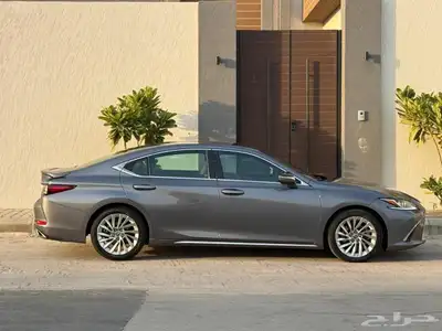 لكزس 2020 ES350 فل كامل للبيع 3
