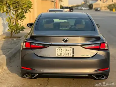 لكزس 2020 ES350 فل كامل للبيع 6