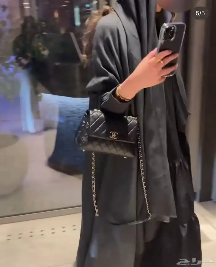 عبايه جديد ماستعملت ولا مره اليوم وصلتني 0