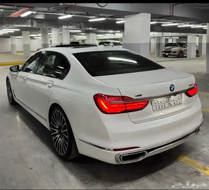 BMW 740 2017 2