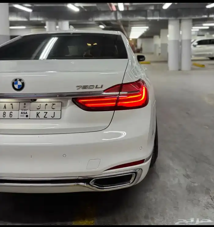 BMW 740 2017 3