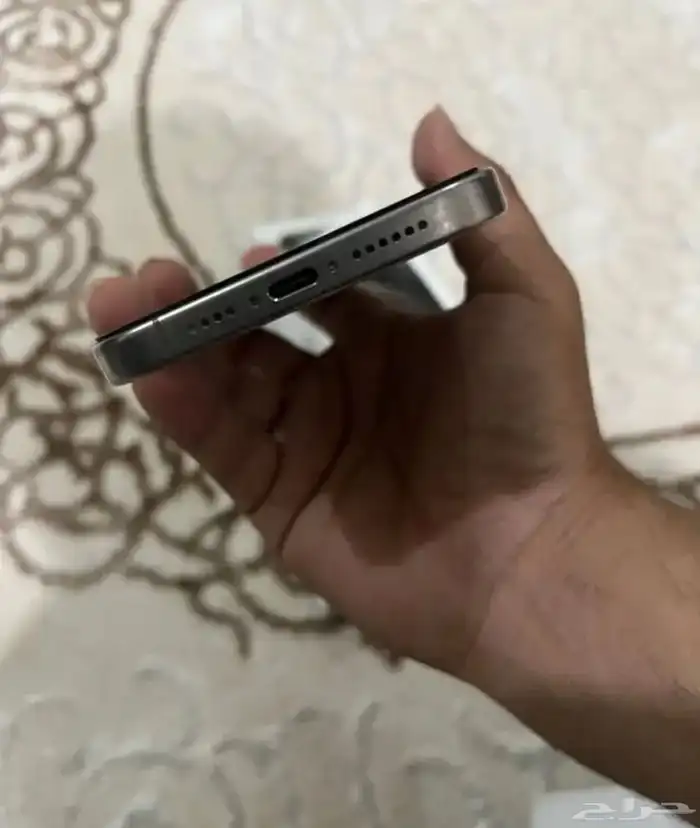 ايفوان 15 برو ماكس 2