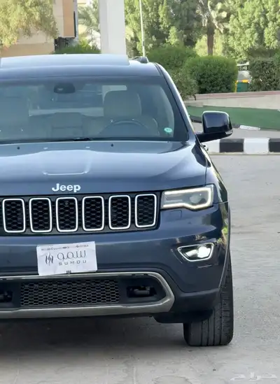 جيب قراند شروكي لمتد 2021 بسعر مناسب 3