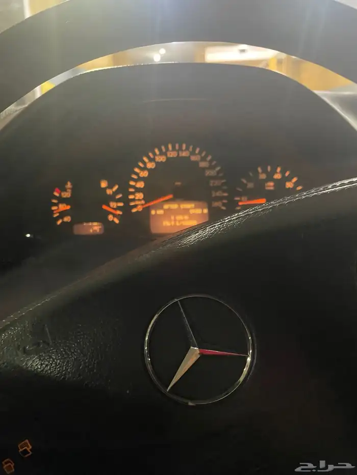 مارسيدس ابو عيو ن 240 E 1