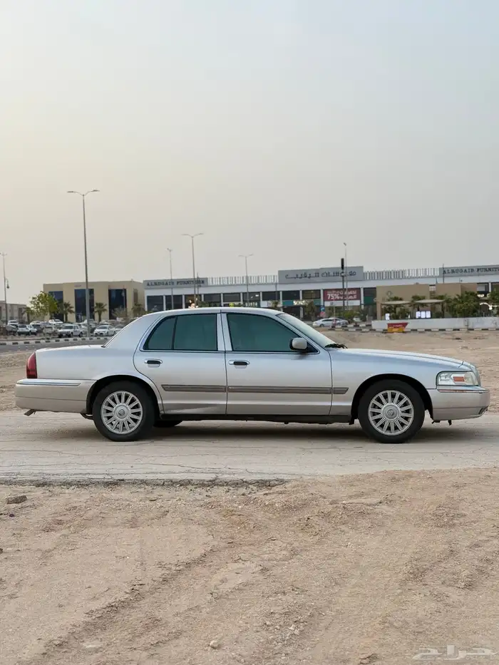 فورد ماركيز 2010 للبيع او للبدل 6