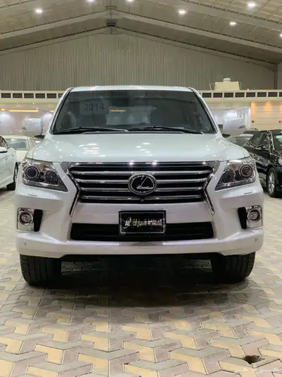 لكزس 2014 LX570 سعودي 0