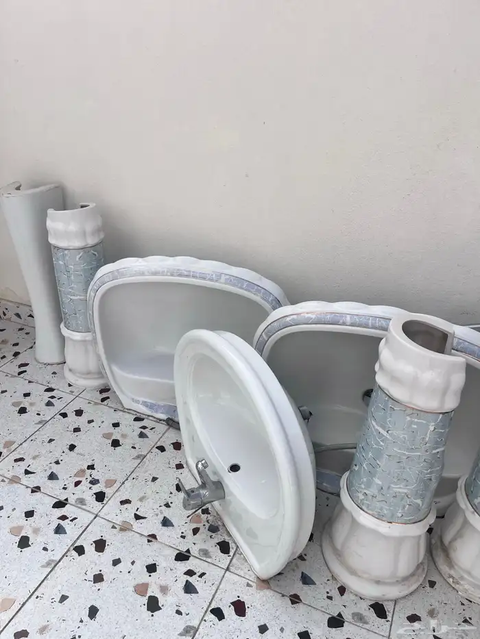 4 غسالات بملحقاتها للبيع 1