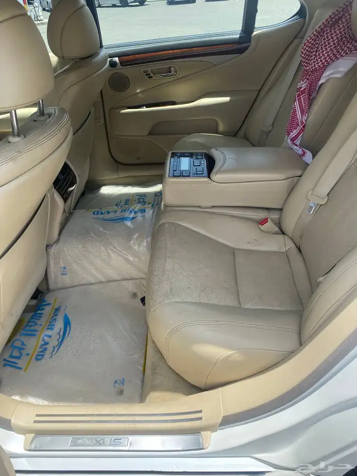 للبيع لكزس 460 L موديل 2015 7