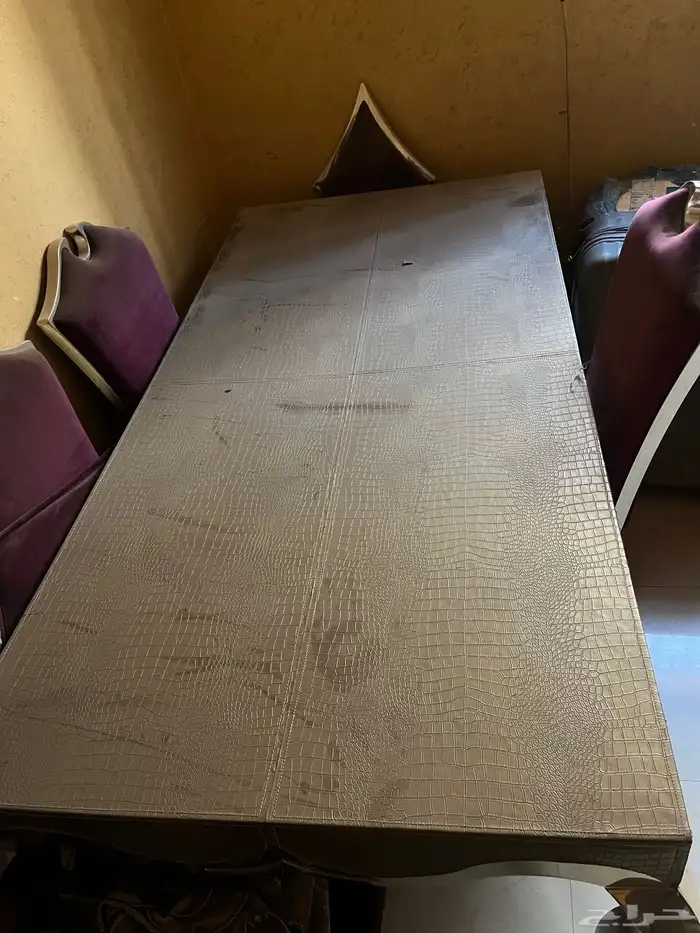 طاولة طعام 1