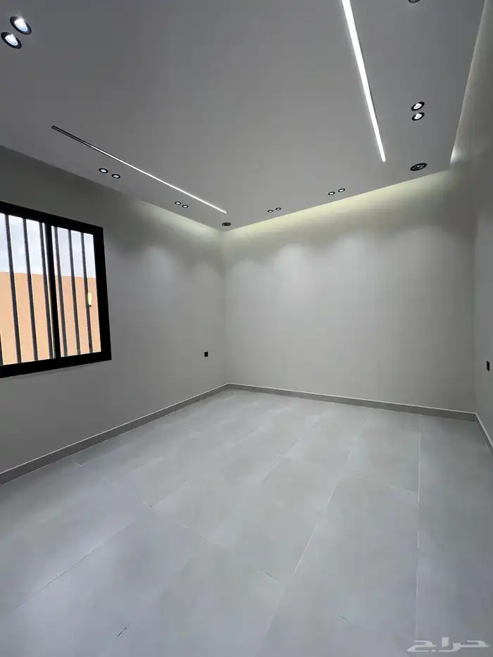 للبيع ادوار ارضيه وارواف علويه حى النسيم خميس مشيط 13