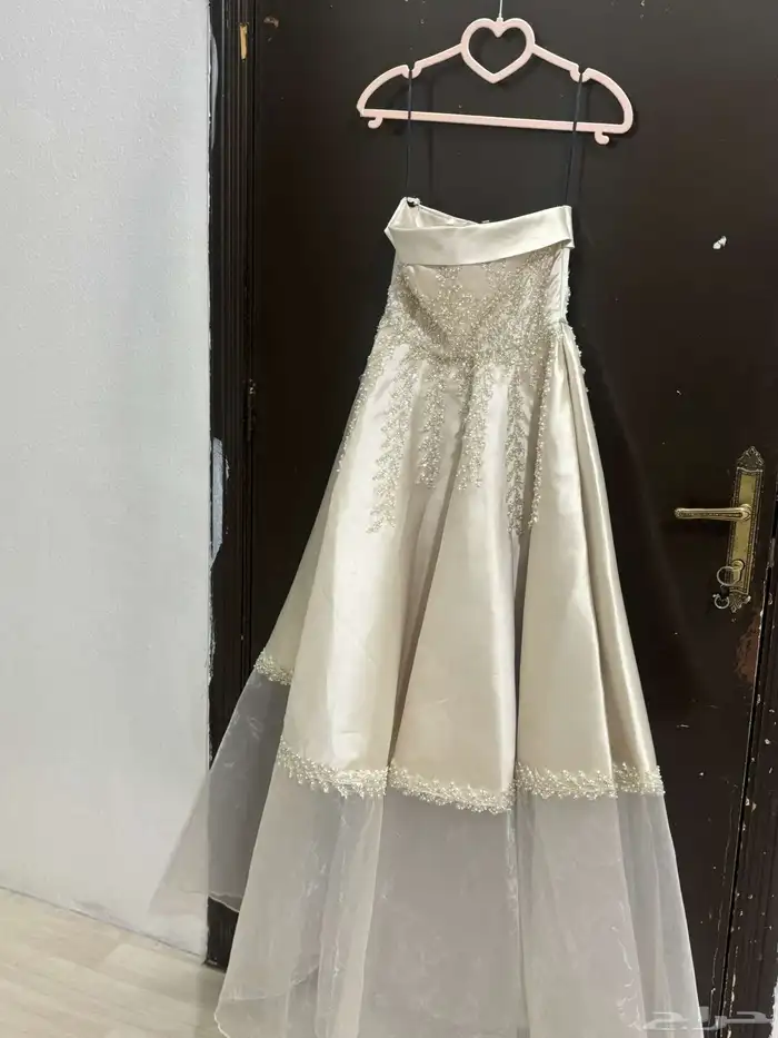 فستان للبيع مناسب للأعراس و العزايم 0