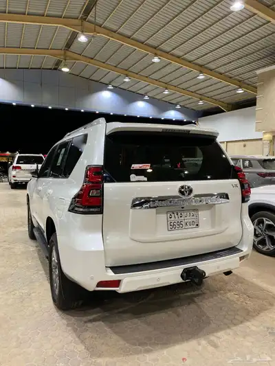 للبيع برادو 2021 VX فل كامل عبداللطيف عداد 111 الف 9