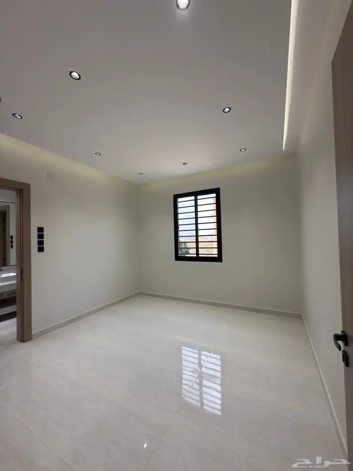 للبيع ادوار ارضيه وروفات علويه ب احد رفيدة مخطط النزهه 1 31