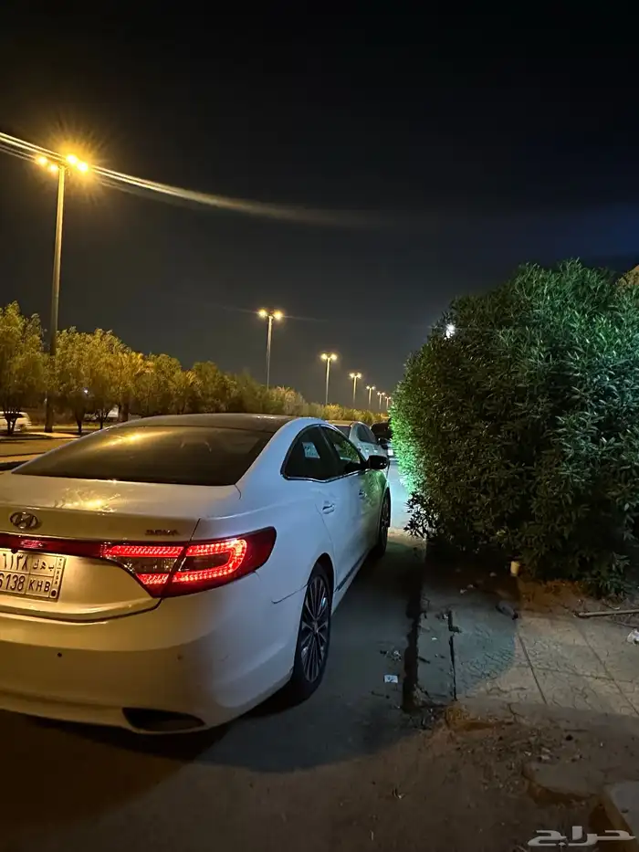 هيونداي أزيرا 2012 للبيع 2